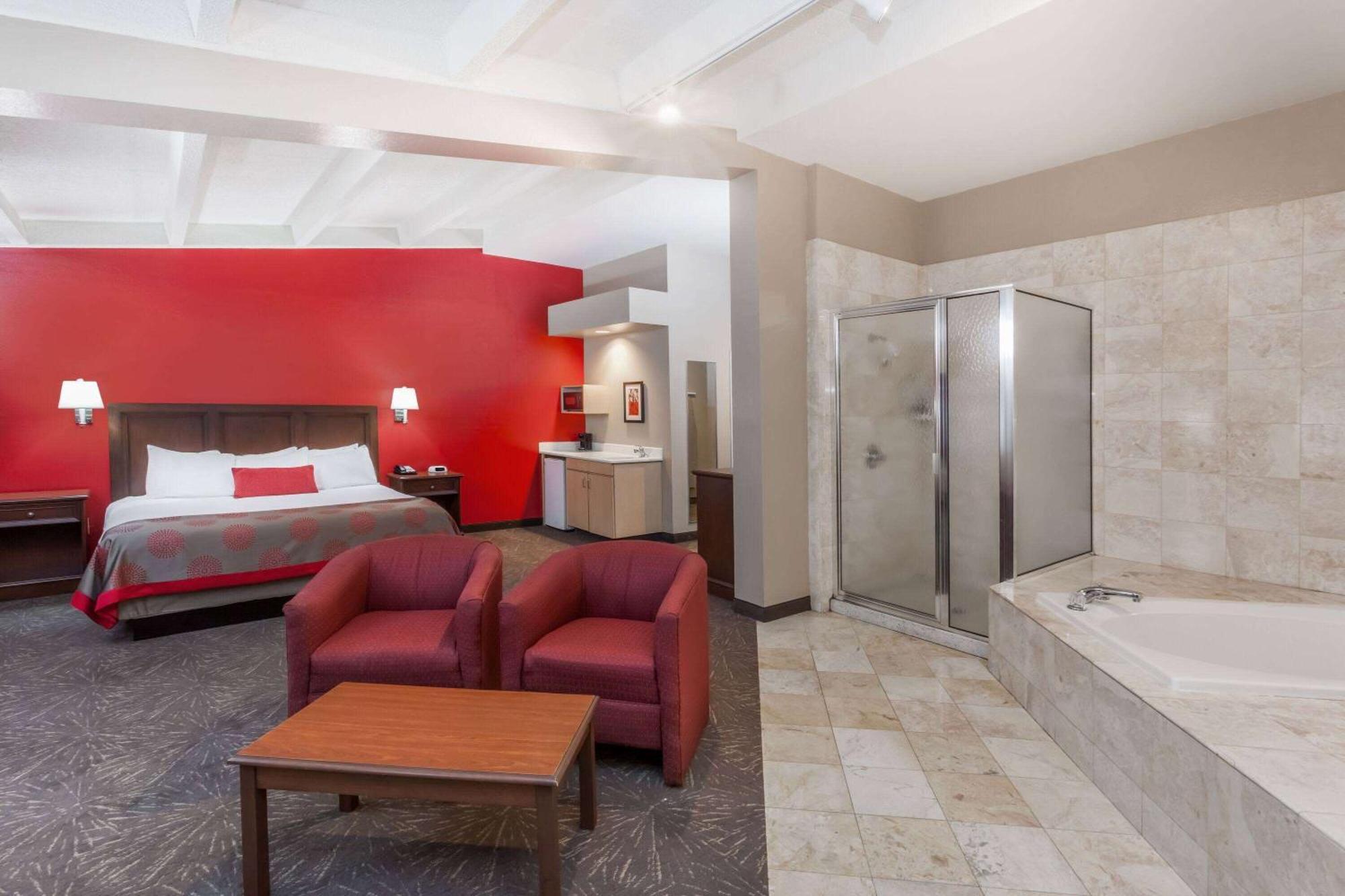 Ramada By Wyndham Hammond Hotel & Conference Center Exterior foto